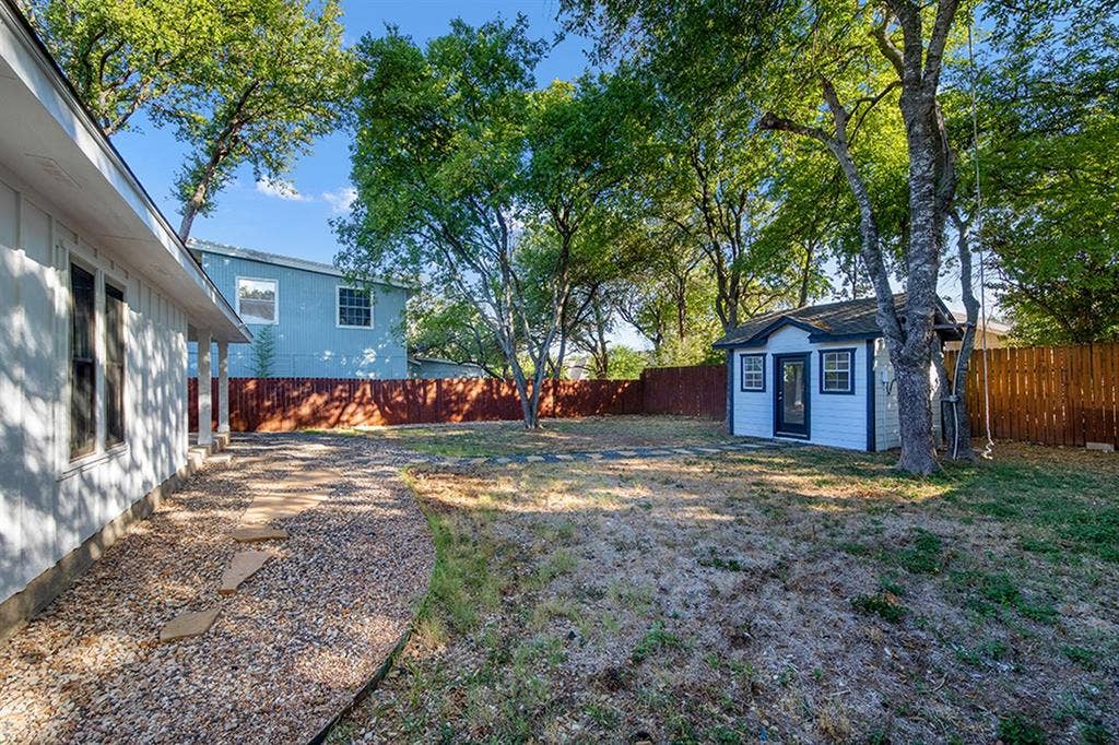 1 BR in Austin
