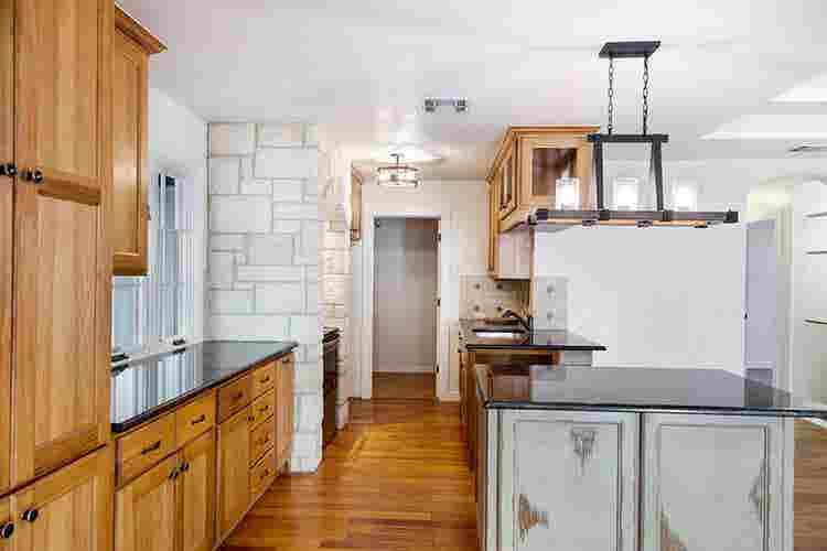 1 BR in Austin