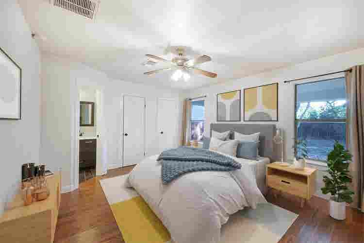 1 BR in Austin