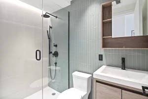 IMMEDIATE Move In! HUGE, NEW Room!