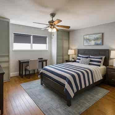 Room in a 4 bedroom house for rent