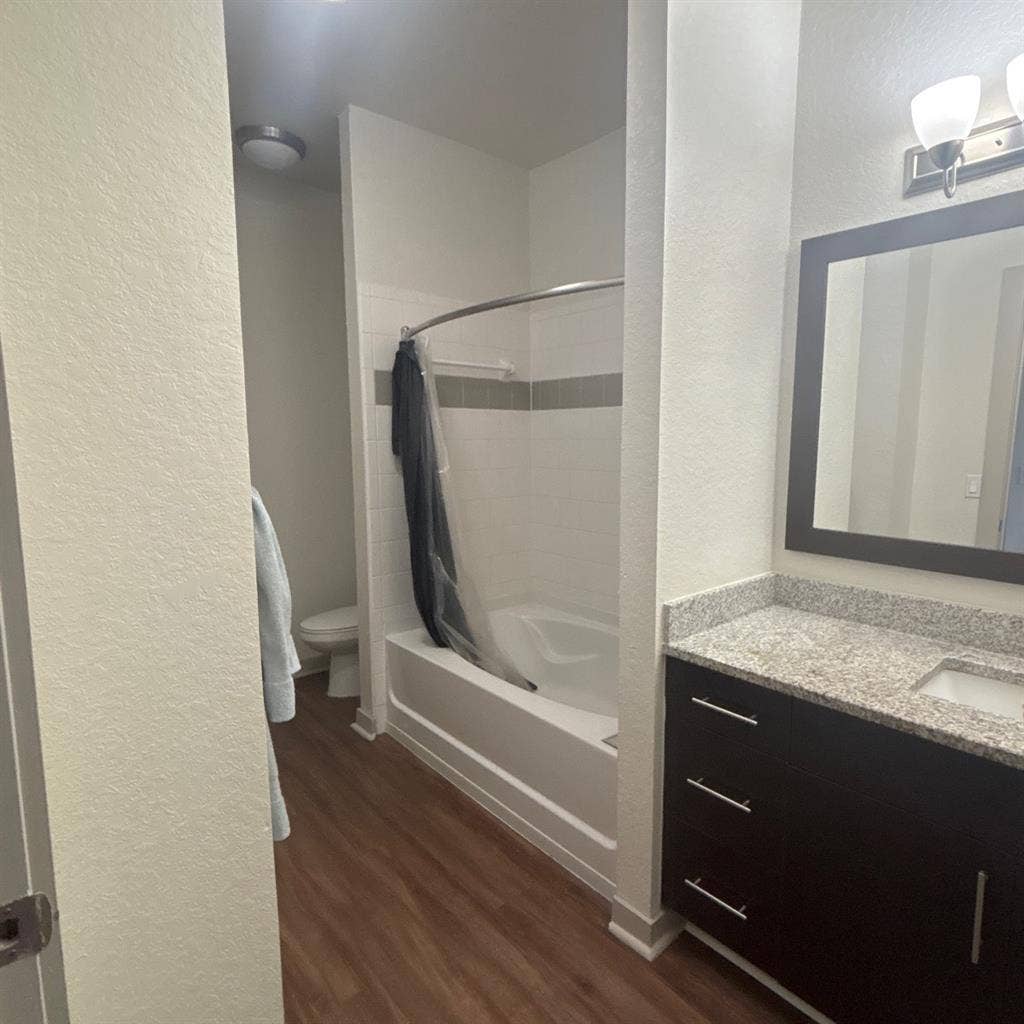 Private room and bathroom