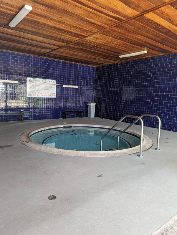 FURNISHED MASTER SUITE W/ POOL