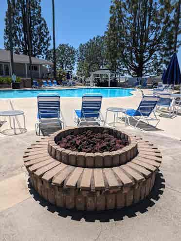 FURNISHED MASTER SUITE W/ POOL
