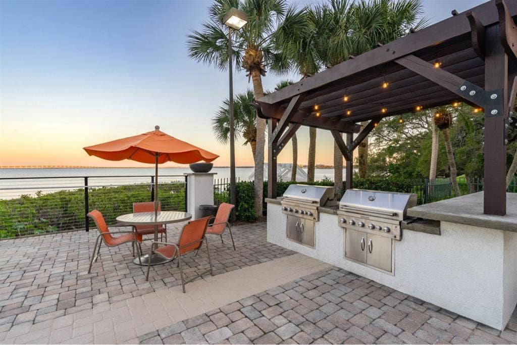 Apartment needing roommate!