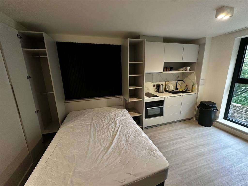 Studio | WILL OFFER DISCOUNT!