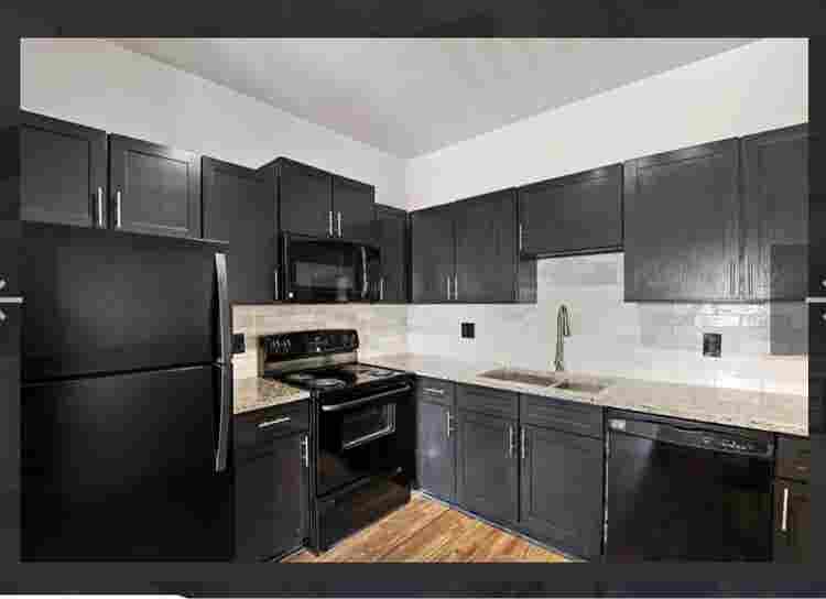 2bedroom shared bathroom $