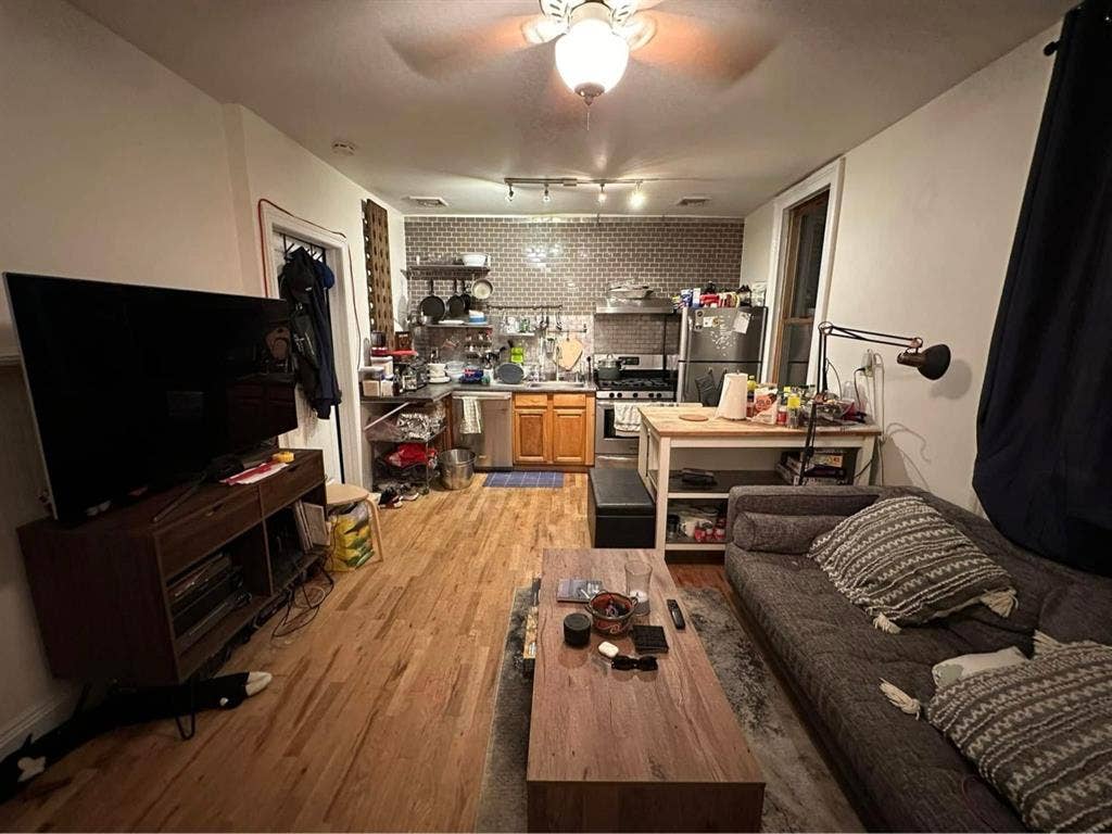 Roommate Wanted
 - Downtown JC