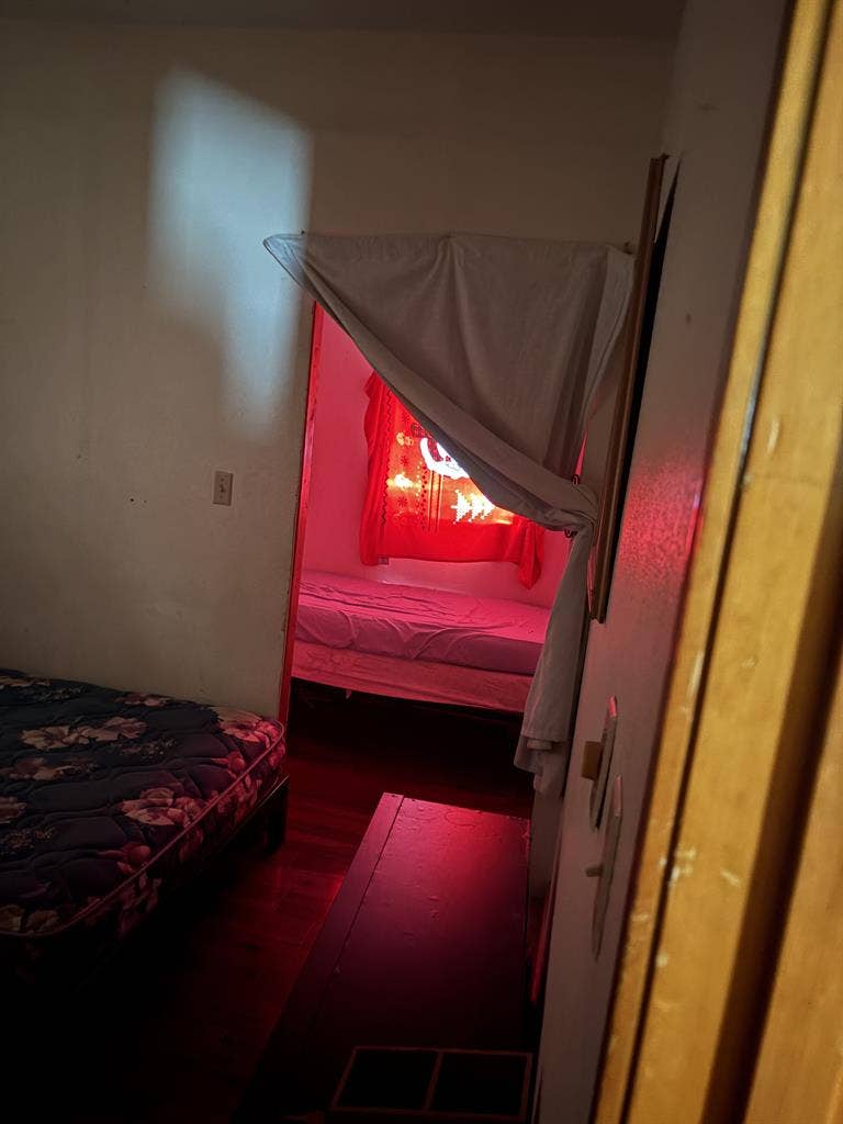 Room for rent!