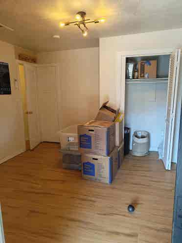 Cozy 2 br in Oak Grove, Milwaukie