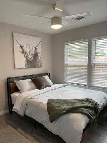 Furnished room+private bath *MALE*