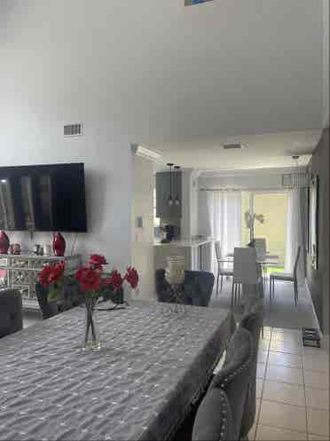 Room for rent in coconut creek