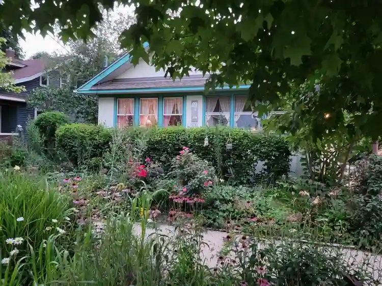 Room for rent in a house