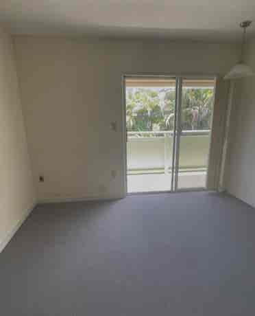 Looking for female roommate