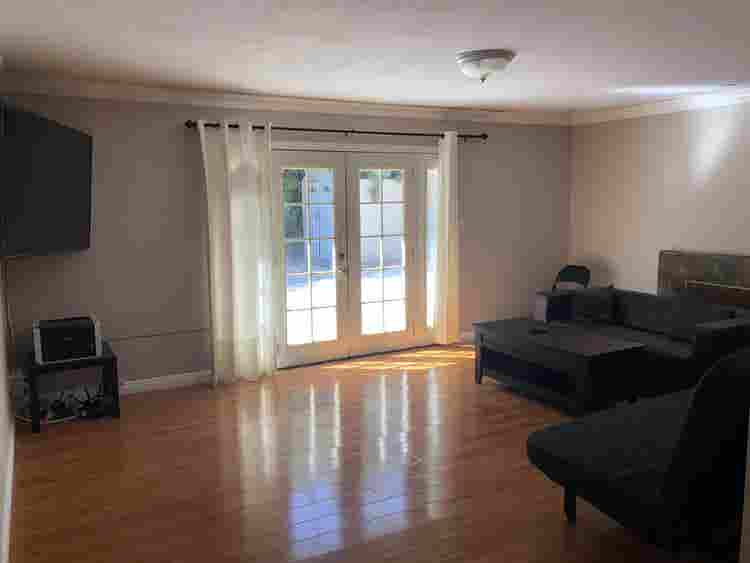 A furnished room to rent in a house