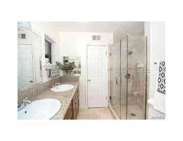 A furnished room to rent in a house