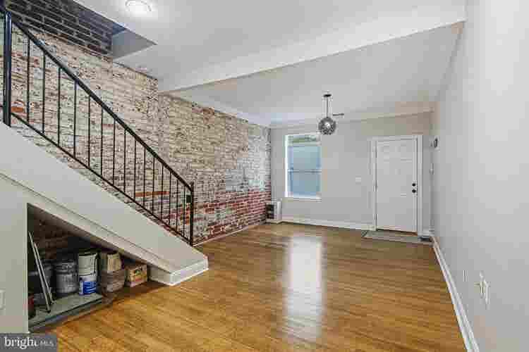 Beautiful Room Fells Point