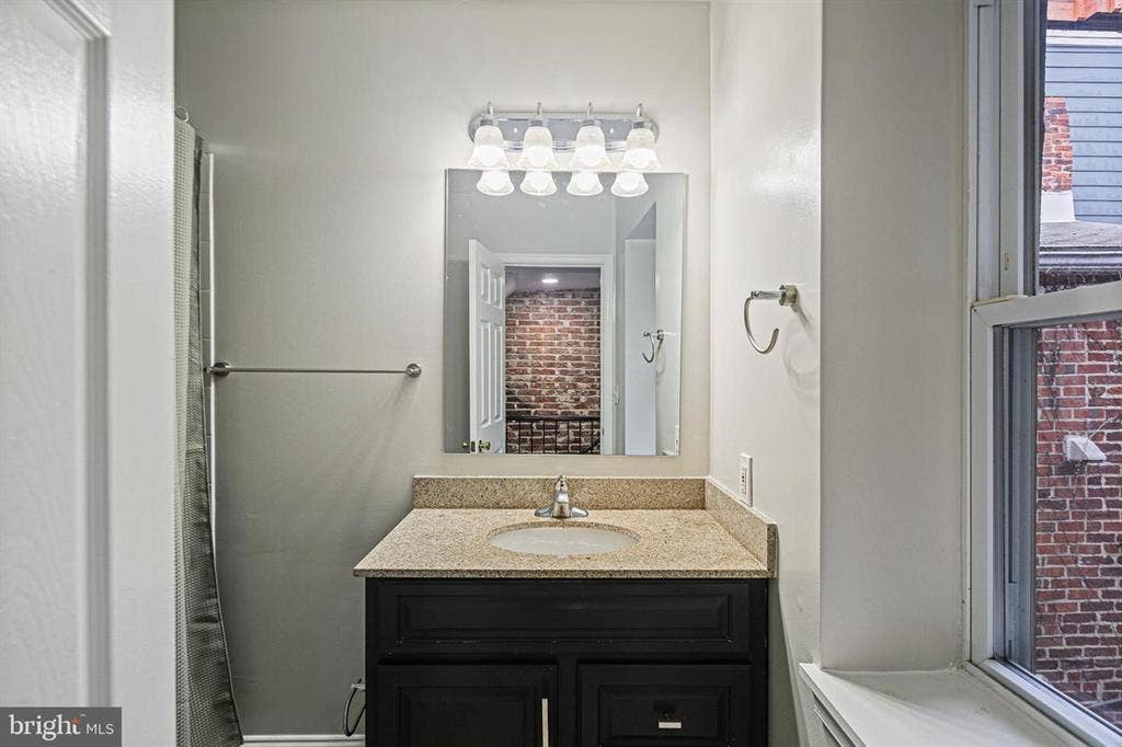 Beautiful Room Fells Point