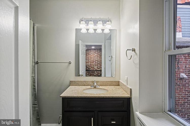 Beautiful Room Fells Point