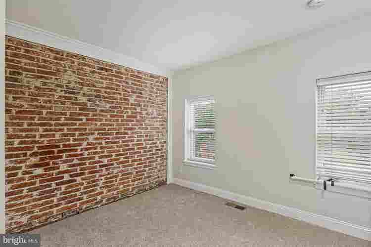 Beautiful Room Fells Point
