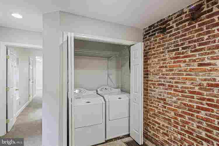 Beautiful Room Fells Point