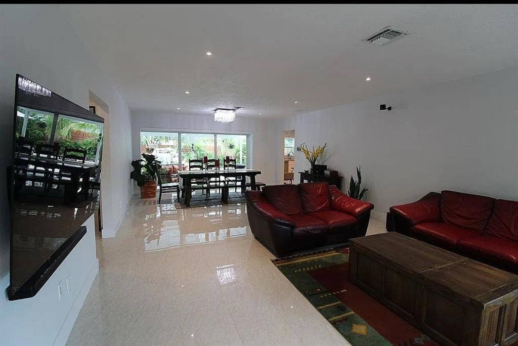 Renta de habitacion / room for rent