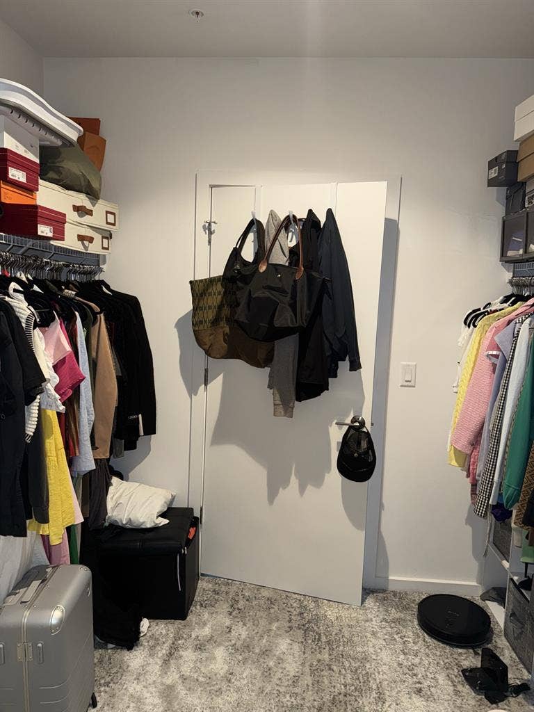 Lease avail: Private room/bathroom