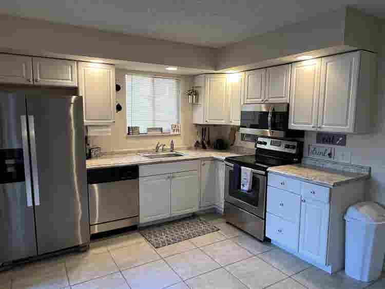 Fully furnished coastal townhouse