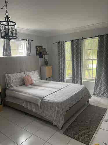 Room for rent in coconut creek