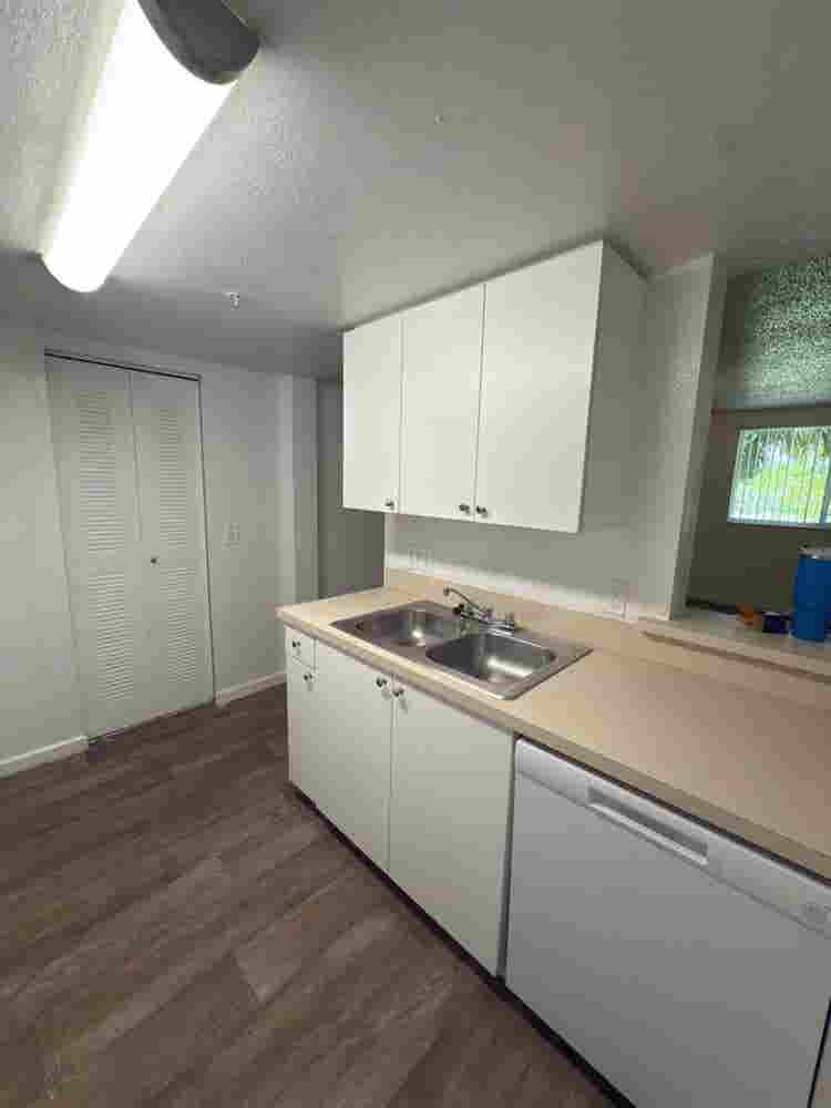 Private Bed & Bathroom