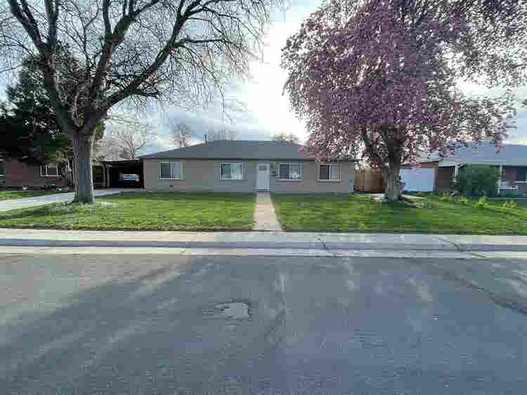 Room for Rent in Aurora - $()/m