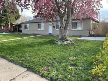Room for Rent in Aurora - $()/m