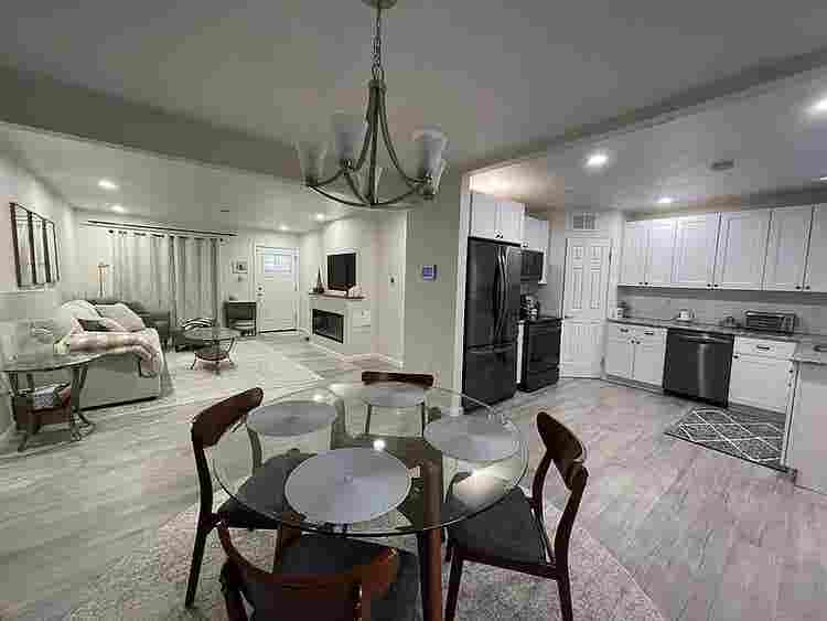 Room for Rent in Aurora - $()/m