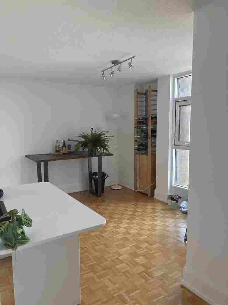 1 bed in spacious yorkville condo