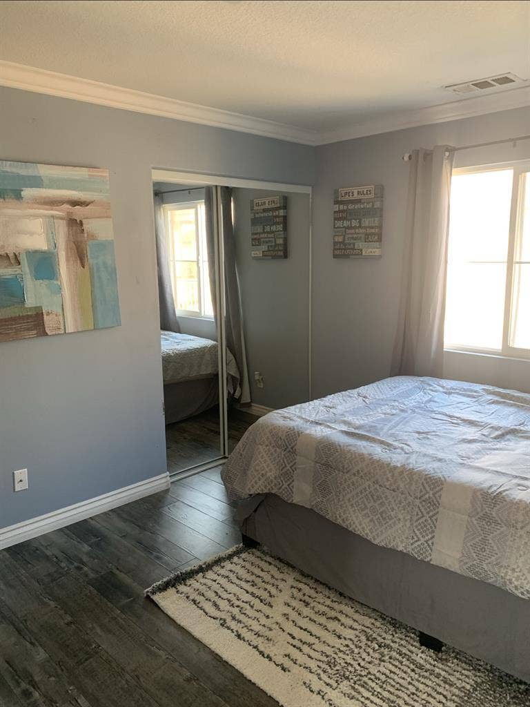 Room For Rent