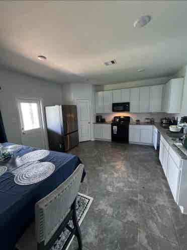 Bedroom for Rent!