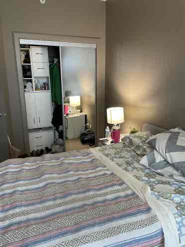 Looking for a short term renter!!