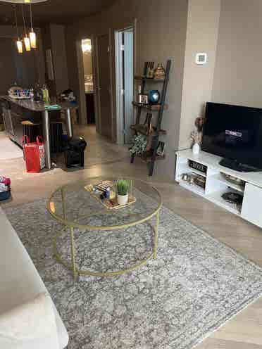 Looking for a short term renter!!