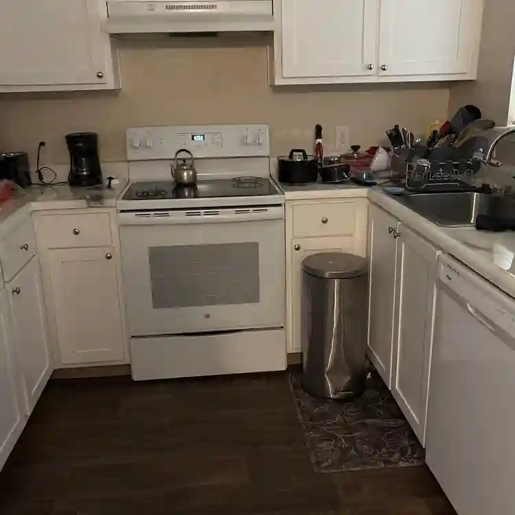 One bedroom with private bathroom