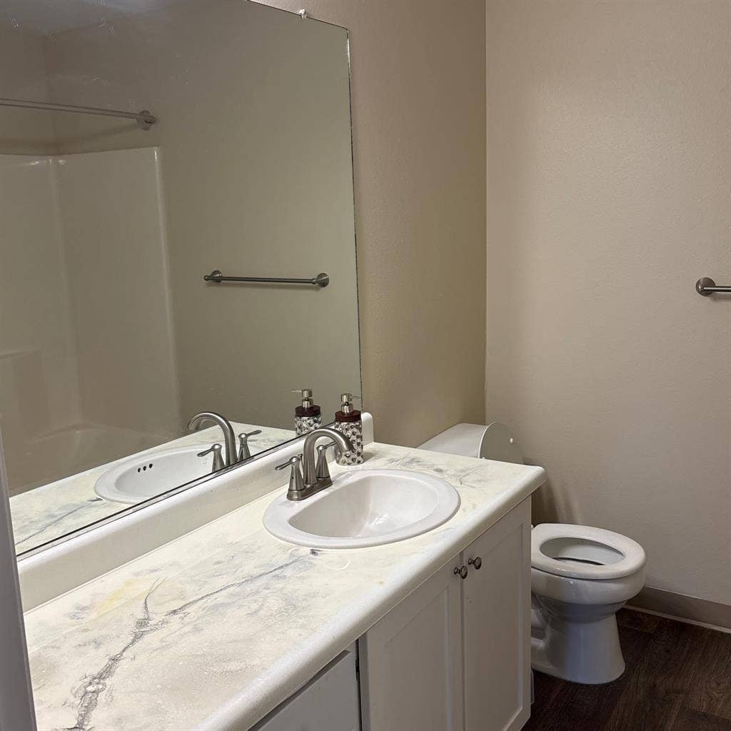 One bedroom with private bathroom