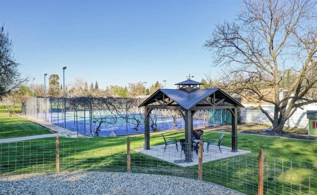 2 rooms for rent with a shared bath