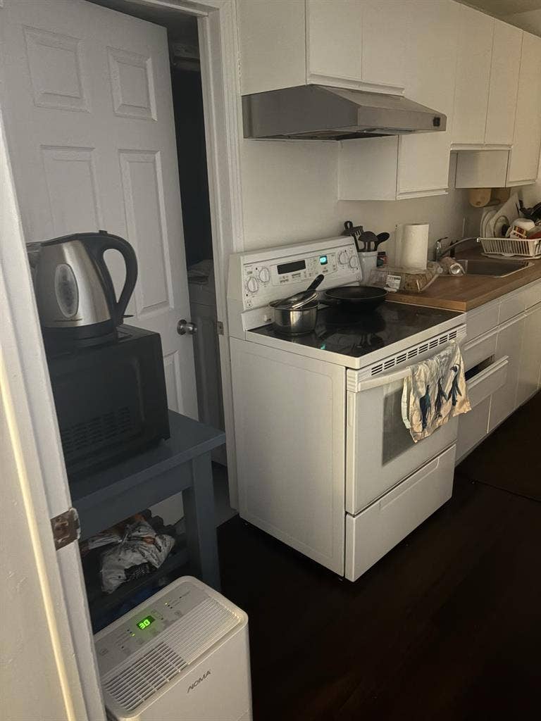 Private room in a shared apartment