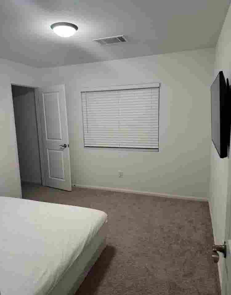Room for rent $ private bathroom