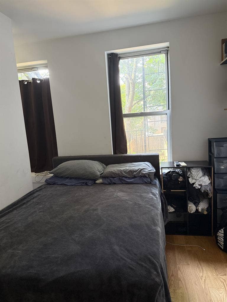 1 private Room in a cozy 2B apt