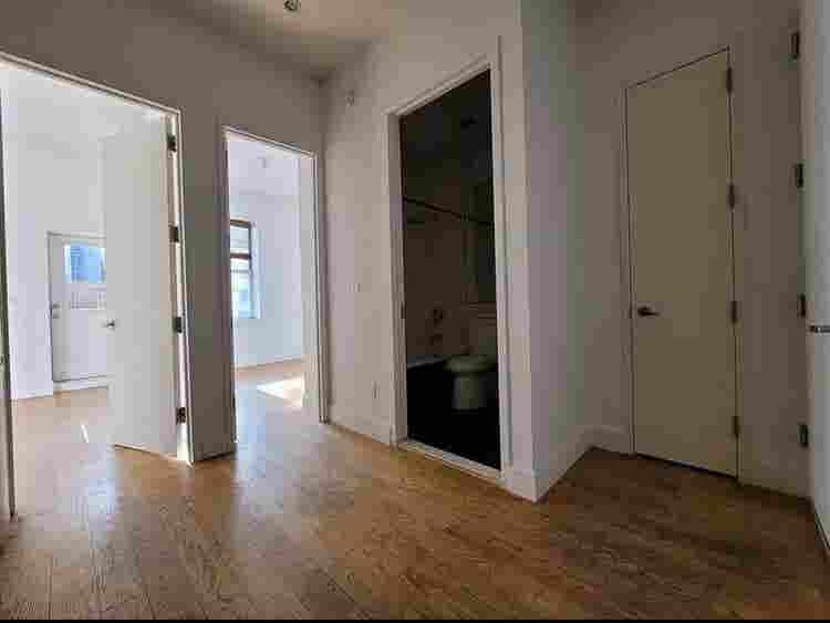1 private Room in a cozy 2B apt