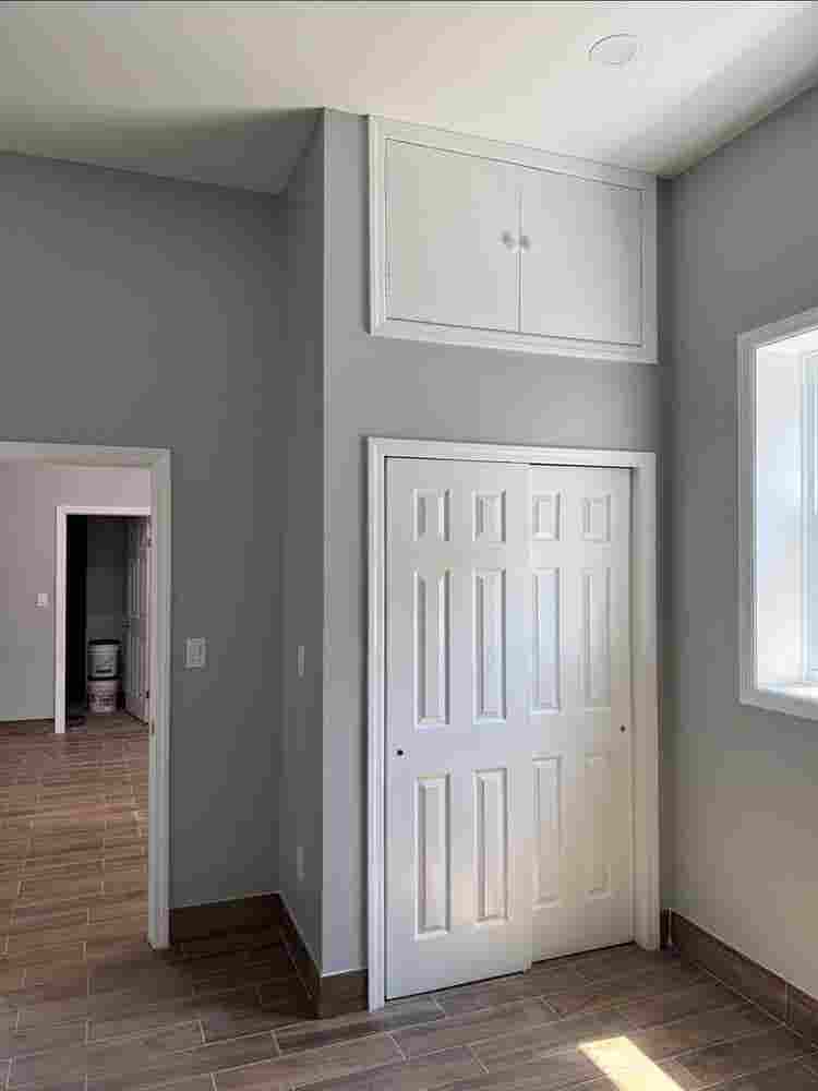 3 large bedrooms in valley stream