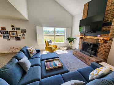 Private Room at Lakeside House