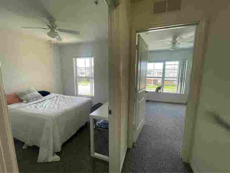 All utilities included room &bathro