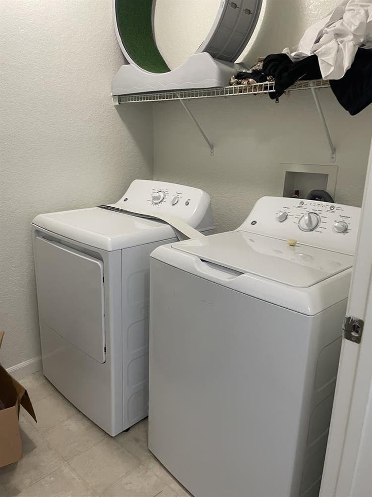 All utilities included room &bathro