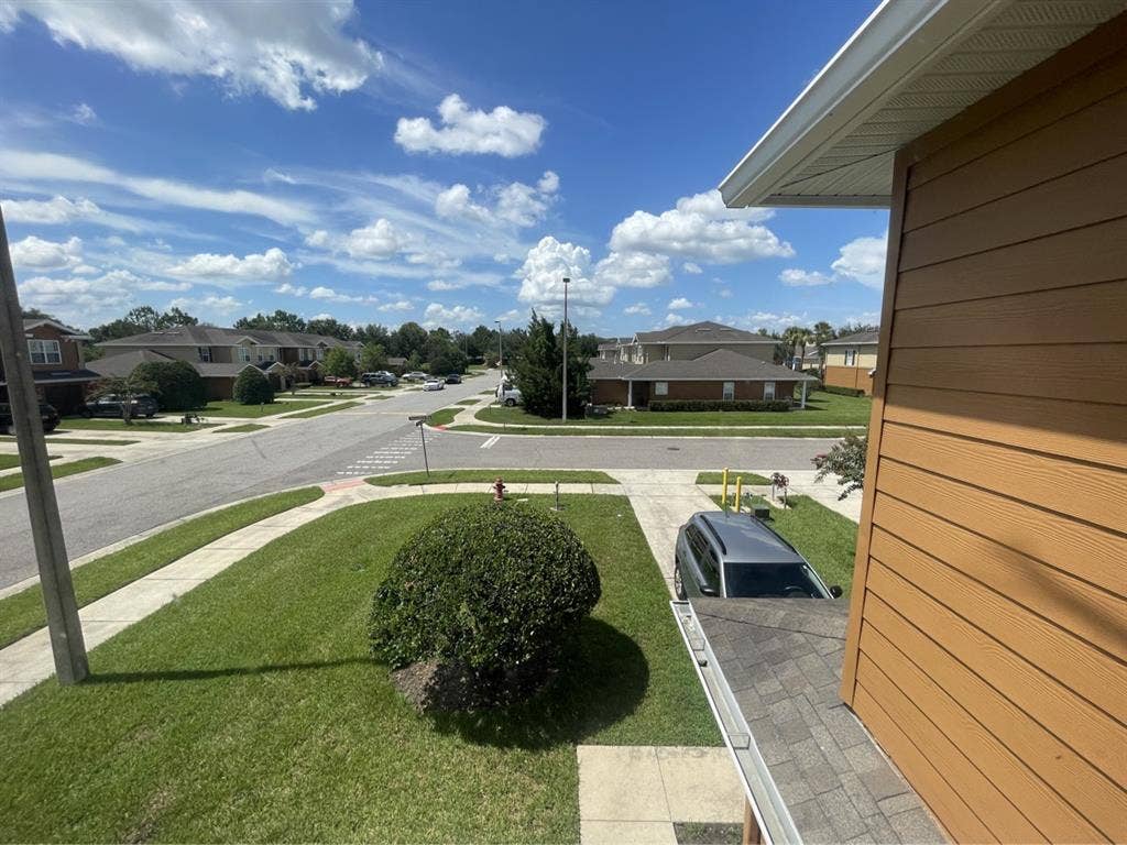 All utilities included room &bathro